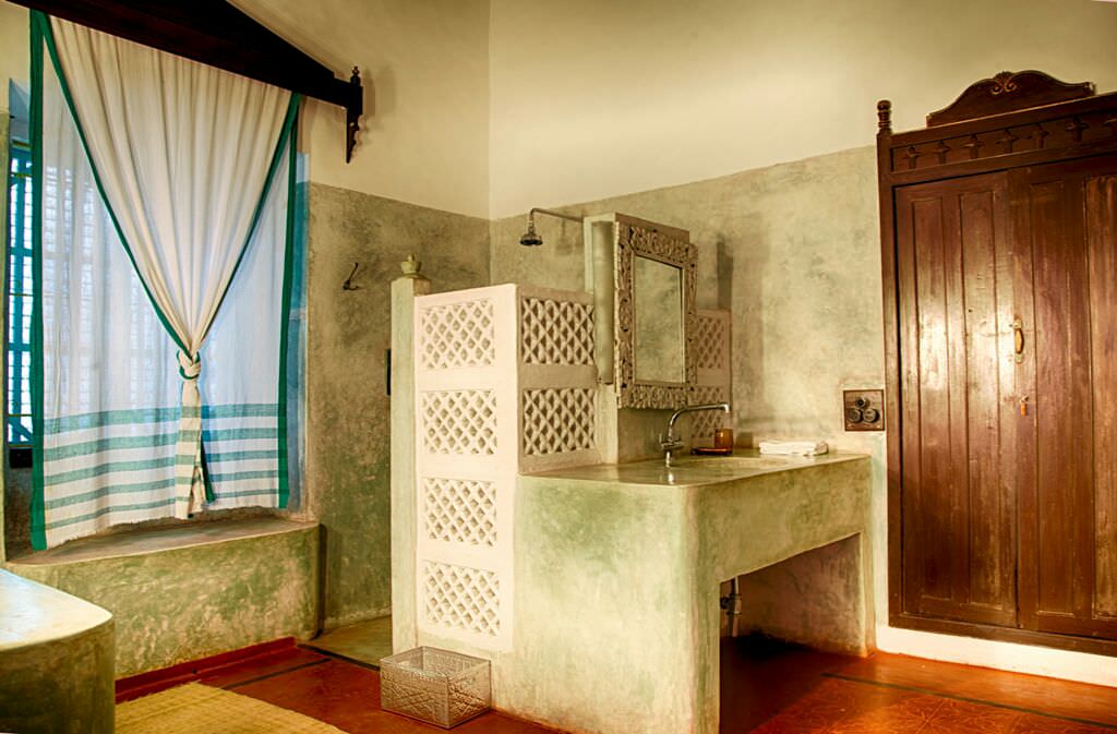 Luxury Villas in Goa, Villa Poo, Washroom