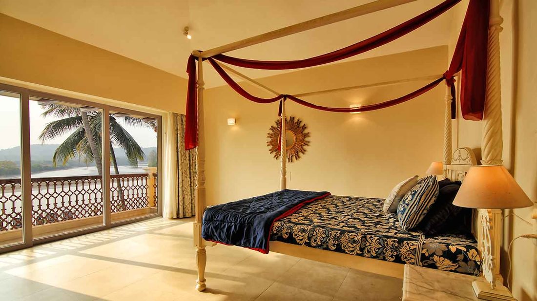 Villas Iin Goa, River Side Villa - Bedroom