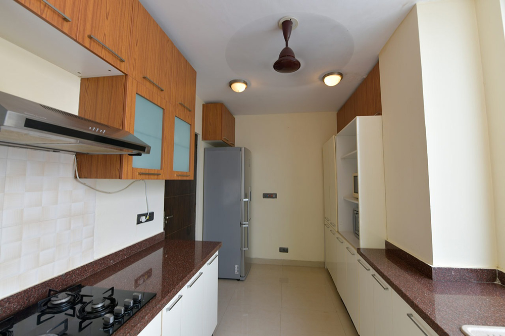 Modern Equipped Kitchen